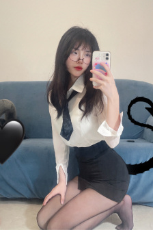 光屁股的女生内裤
